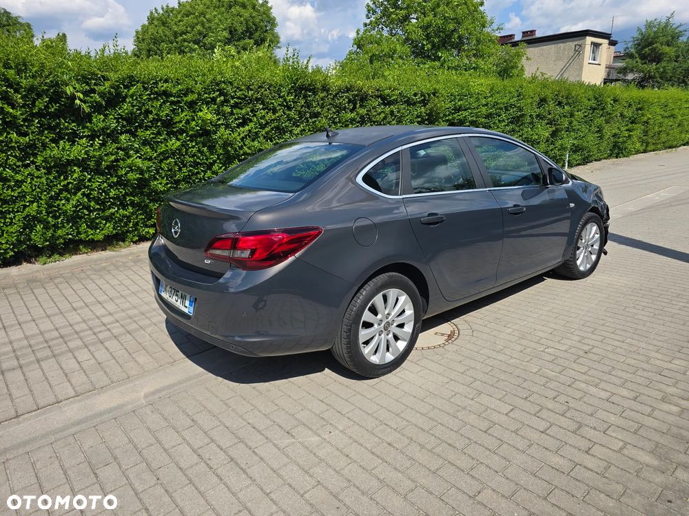 Opel Astra 1.6 CDTI DPF ecoFLEX Start/Stop Exklusiv - 3