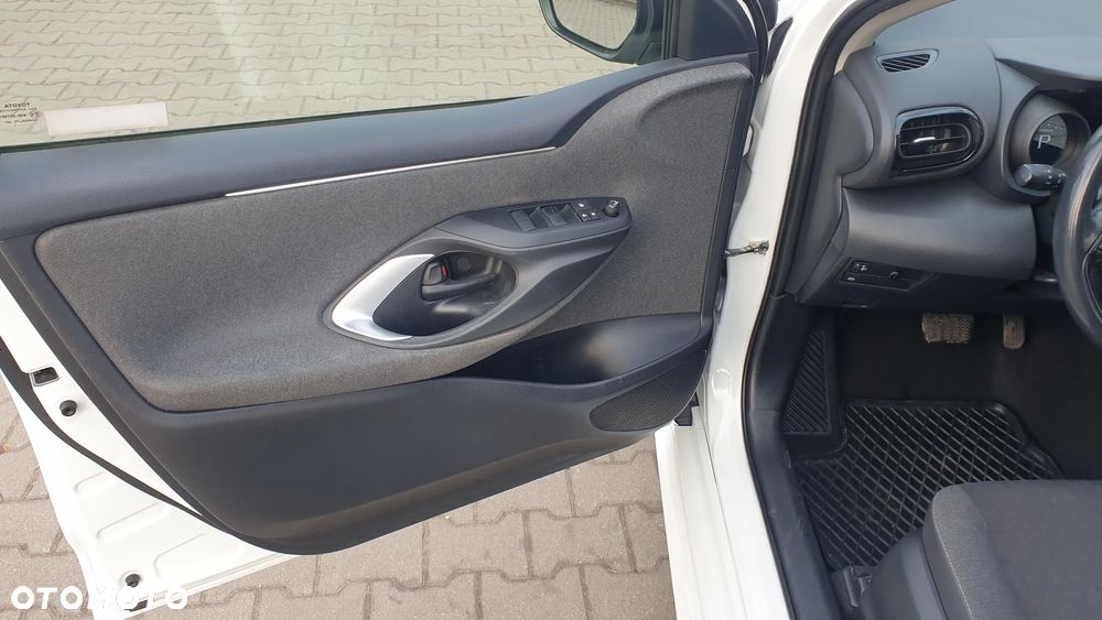 Toyota Yaris 1.5 Comfort CVT - 23