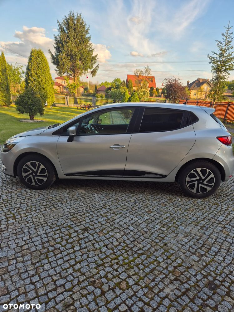 Renault Clio - 2