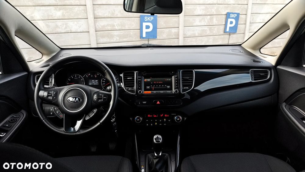 Kia Carens 1.6 GDI ISG Vision - 24