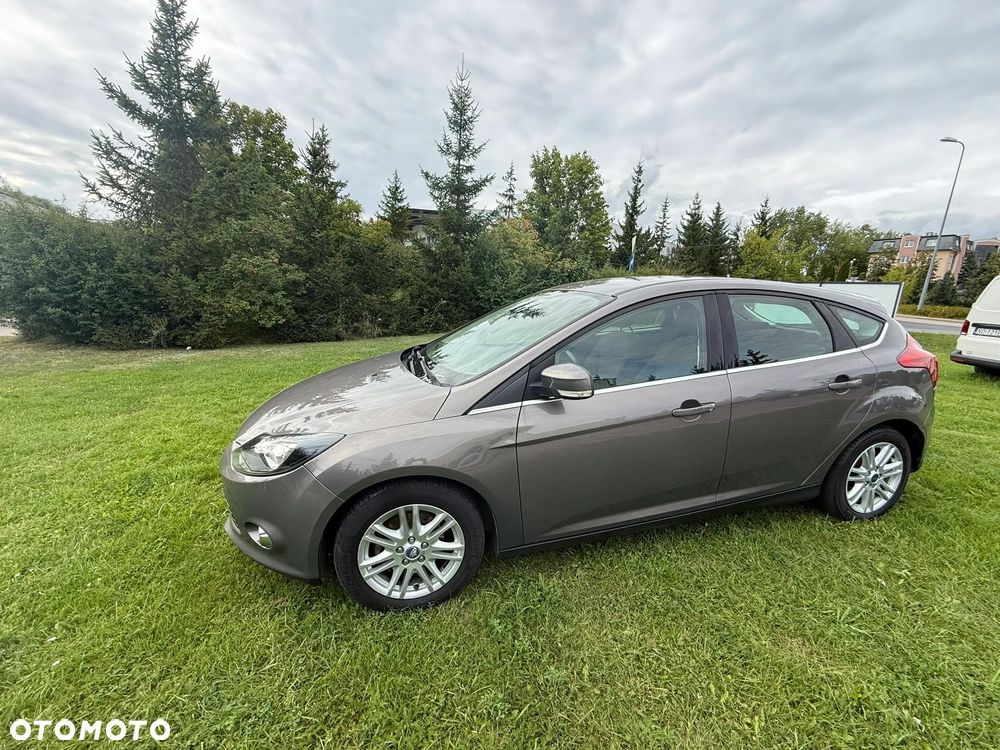 Ford Focus 1.0 EcoBoost STart-Stopp-System TITANIUM - 2