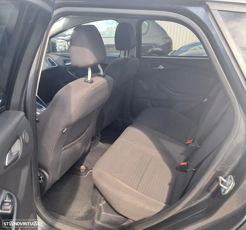Ford Focus SW 1.5 TDCi Titanium DPS - 10