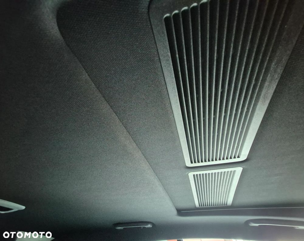 Mercedes-Benz CLK 350 Avantgarde - 33