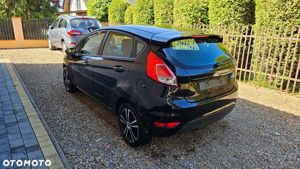 Ford Fiesta 1.25 Champions Edition - 6