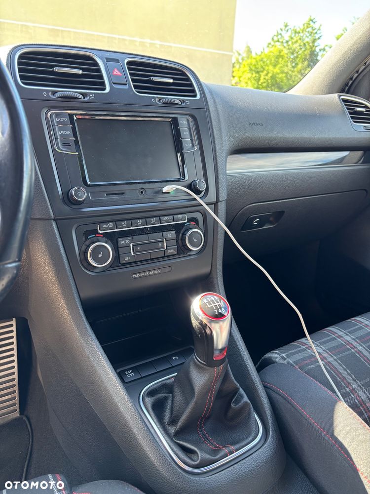 Volkswagen Golf - 15