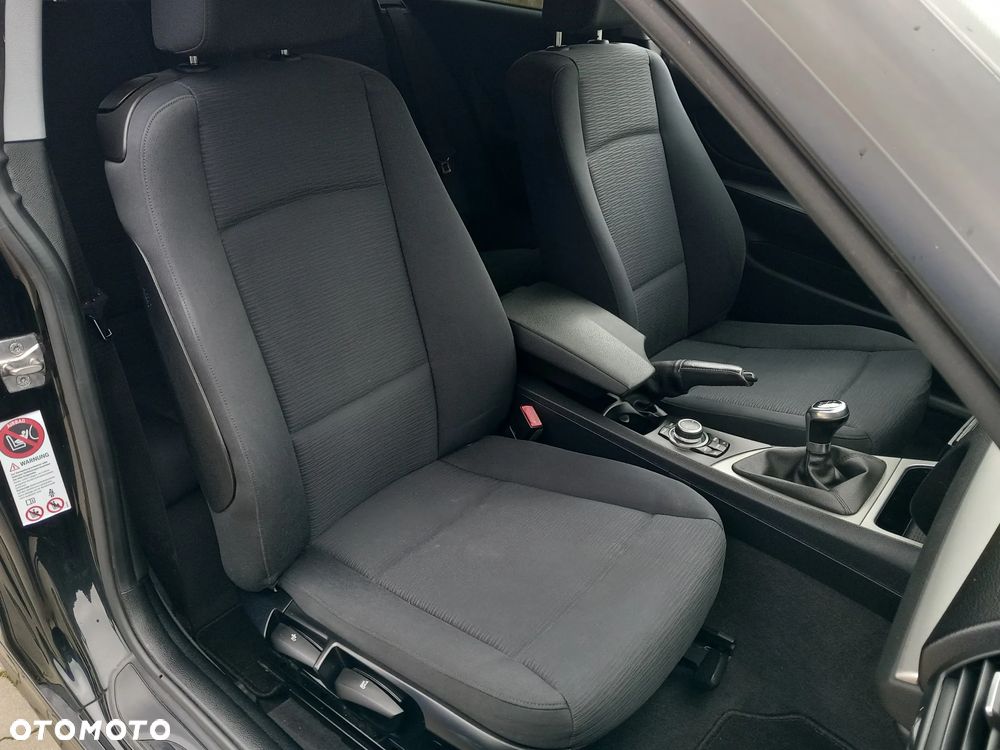 BMW Seria 1 116d - 10