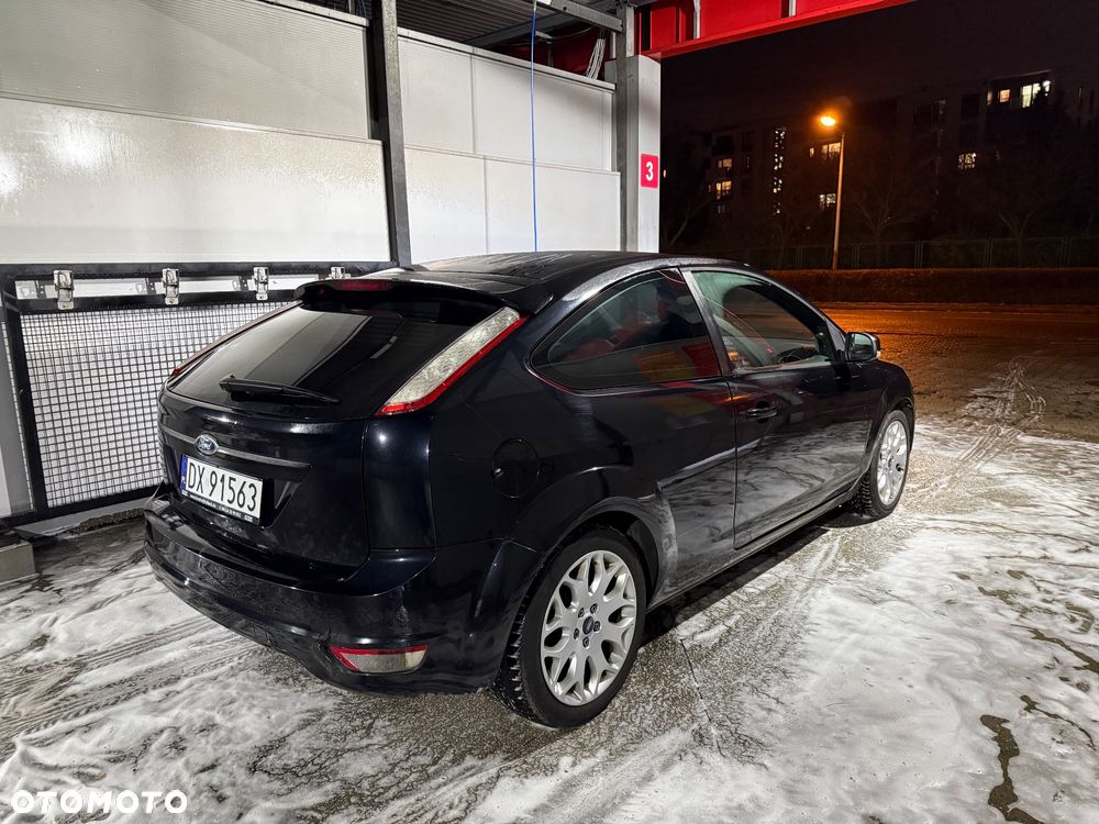 Ford Focus 1.6 16V Sport - 39