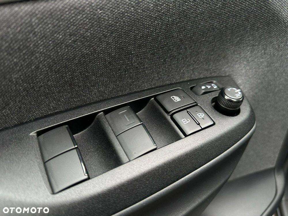 Toyota Yaris Cross - 25