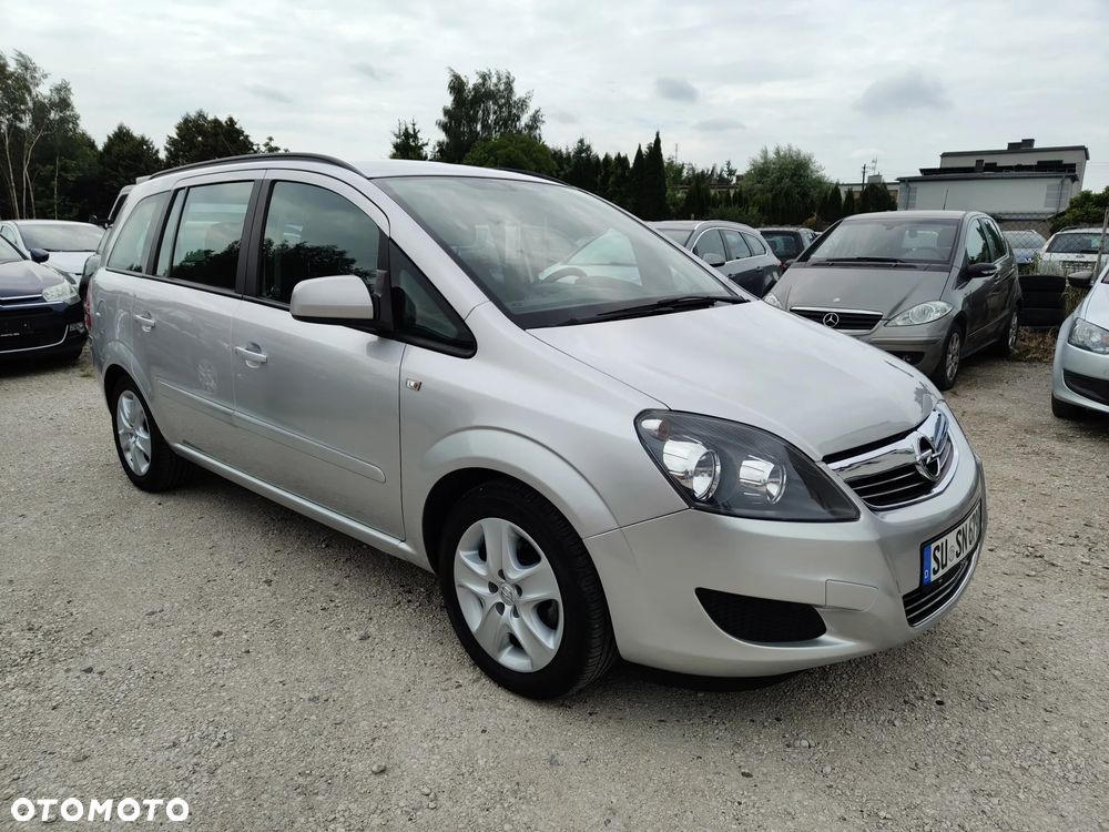 Opel Zafira - 9
