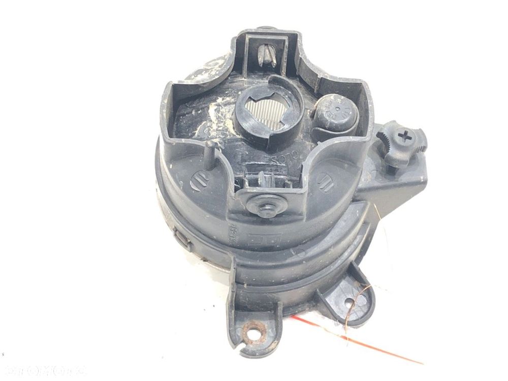 HALOGEN PRAWY PRZÓD  SSANGYONG KYRON 2005 - 2022 2.0 Xdi 4x4 104 kW [141 KM] olej napędowy 2005 - - 3