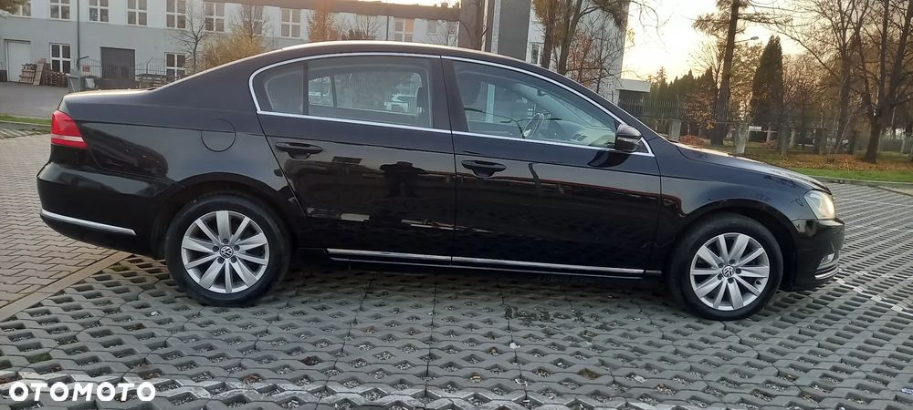 Volkswagen Passat 2.0 TDI DPF Sportline - 15