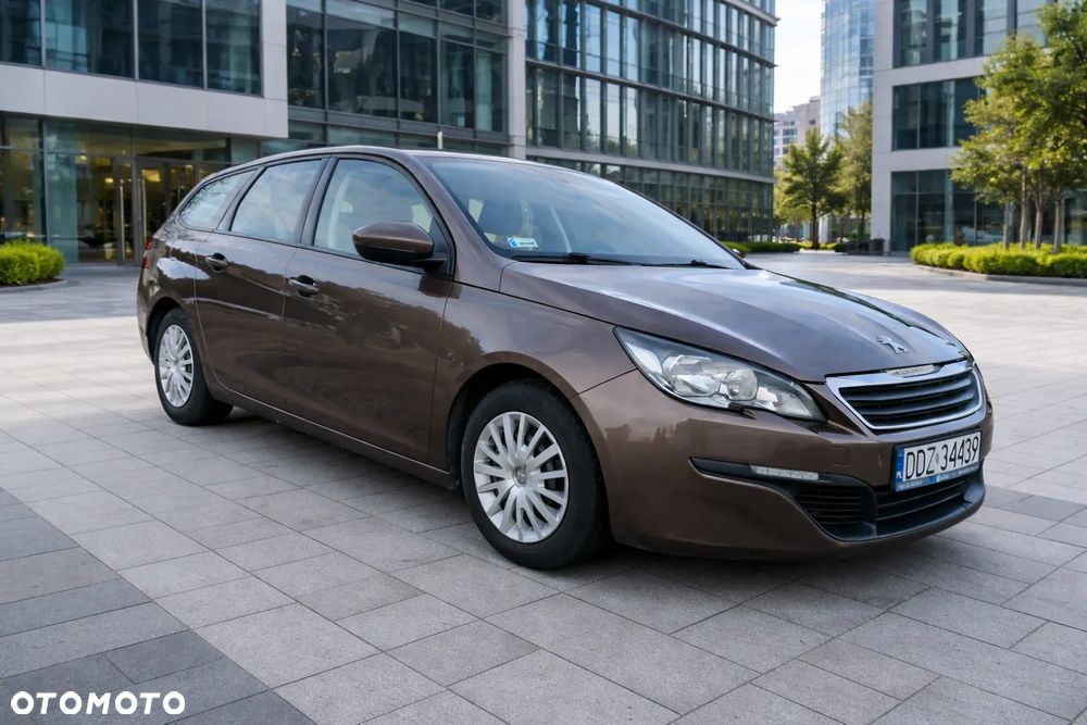 Peugeot 308 - 1