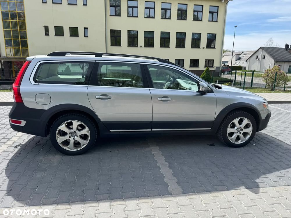 Volvo XC 70 - 1