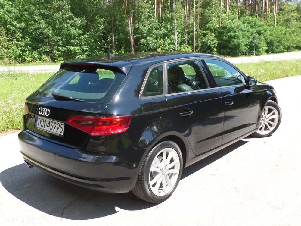Audi A3 Sportback 2.0 TDI Ambiente - 8