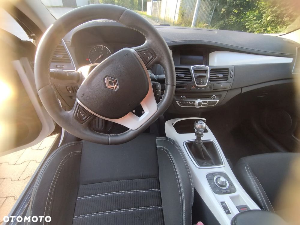 Renault Laguna 2.0 dCi Monaco GP ESM - 15
