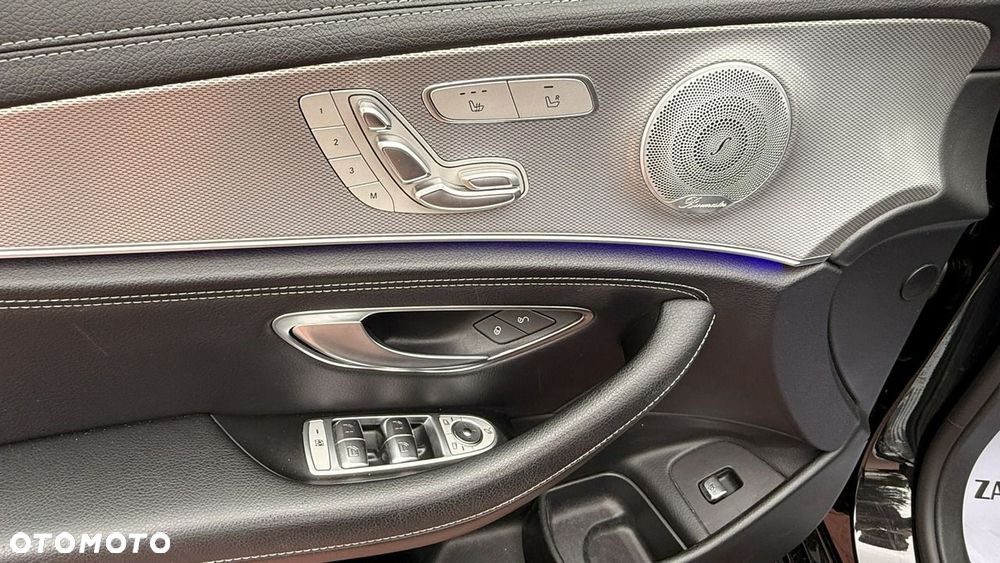 Mercedes-Benz Klasa E 300 d 9G-TRONIC AMG Line - 17