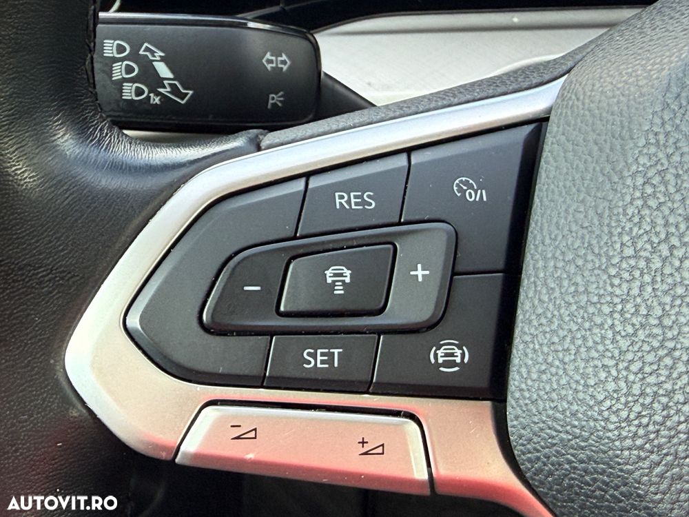 Volkswagen Golf 1.0 TSI Comfortline - 22