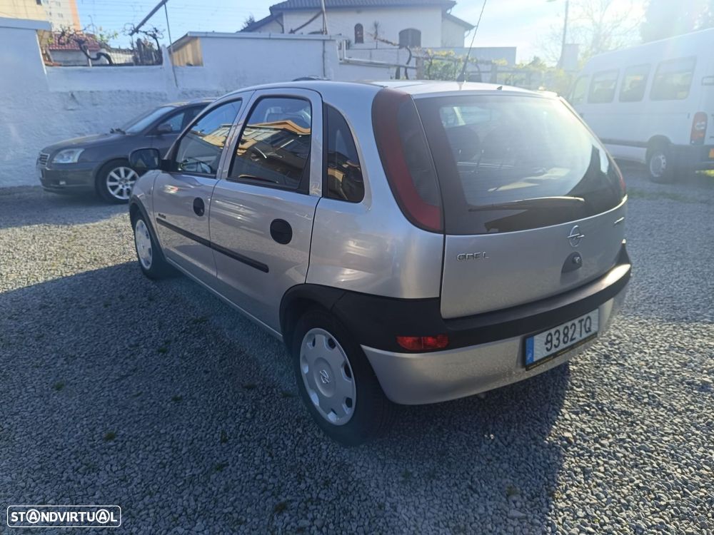 Opel Corsa 1.2 16V Confort - 15
