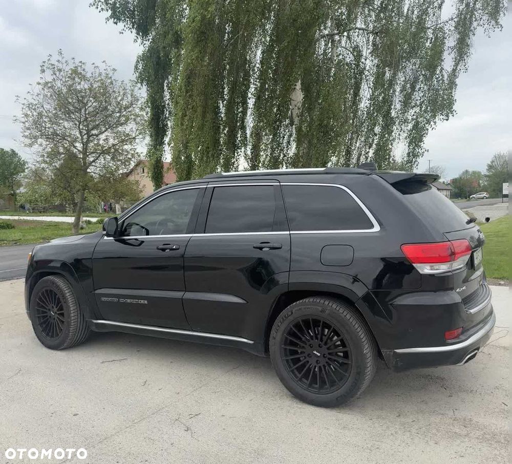 Jeep Grand Cherokee - 4