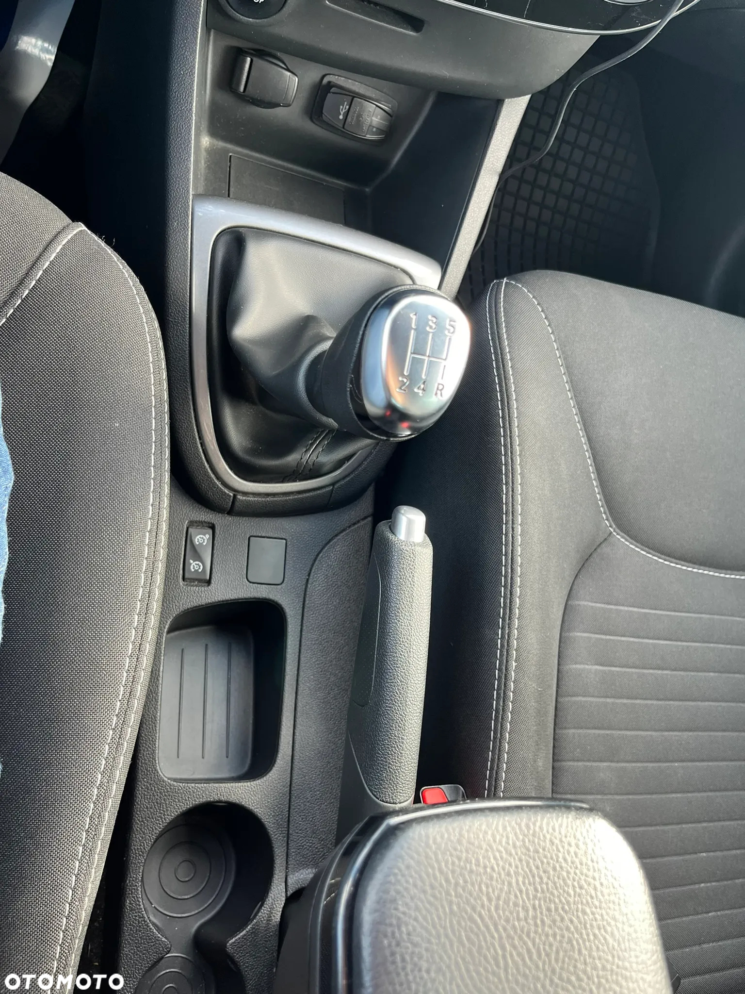 Renault Clio 1.2 16V Limited - 9