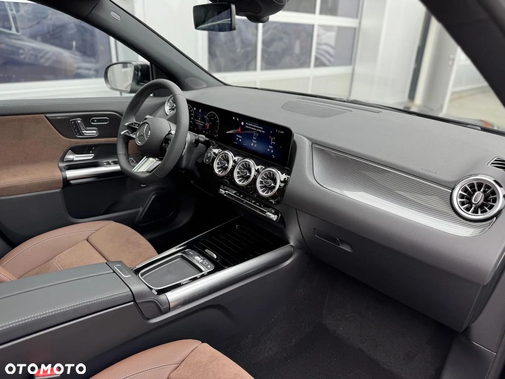 Mercedes-Benz GLA 220 4Matic 8G-DCT AMG Line Advanced Plus - 18