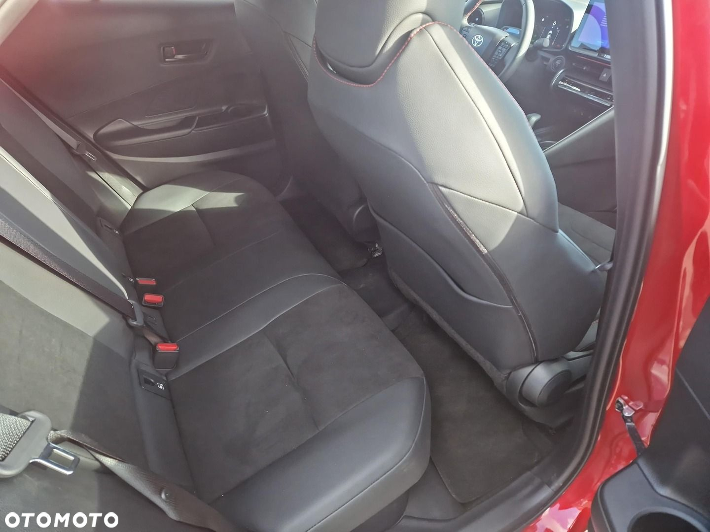 Toyota C-HR - 23