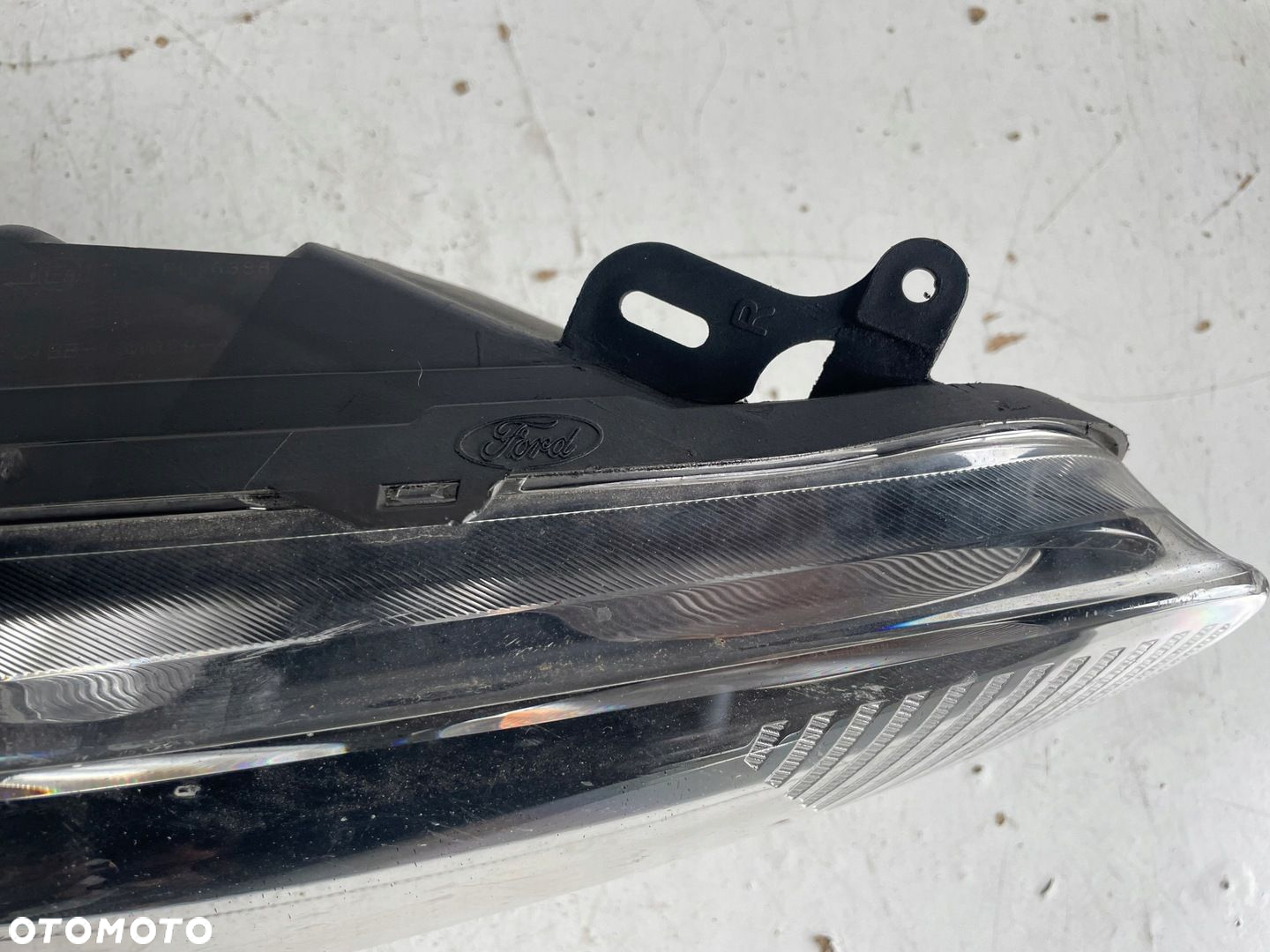 Ford Fiesta MK7 lift lampa prawa przód C1BB-13W029-A - 6
