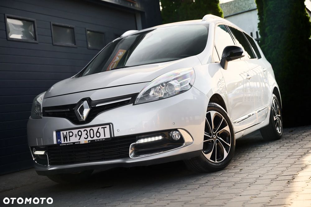 Renault Grand Scenic - 36