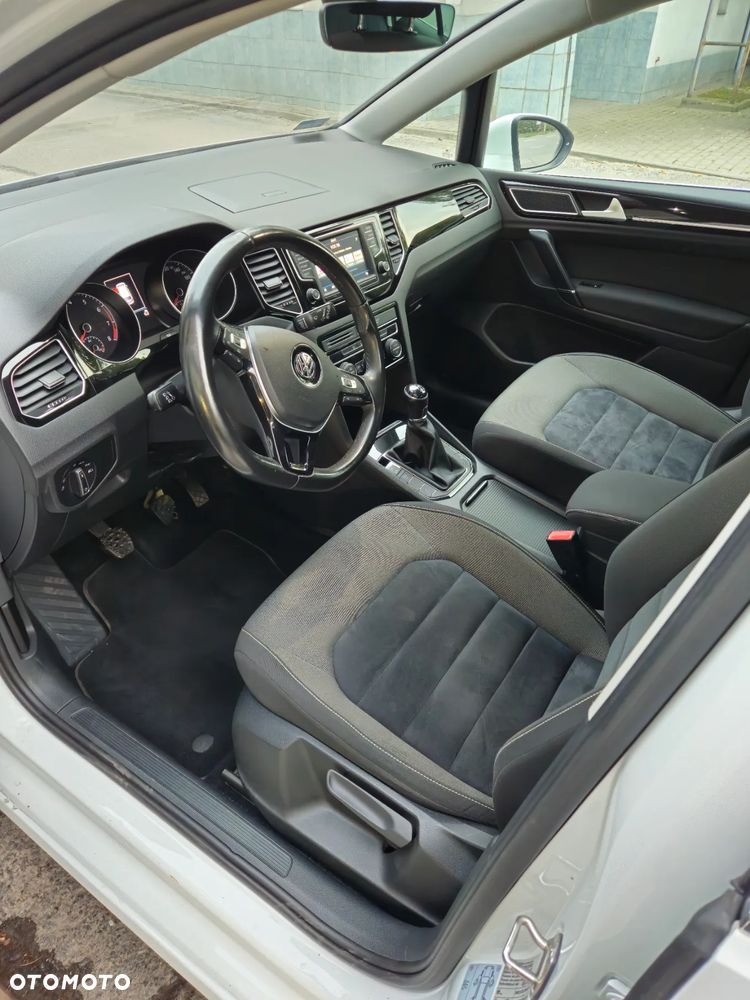 Volkswagen Golf Sportsvan VII SV 1.4 TSI BMT Highline - 9