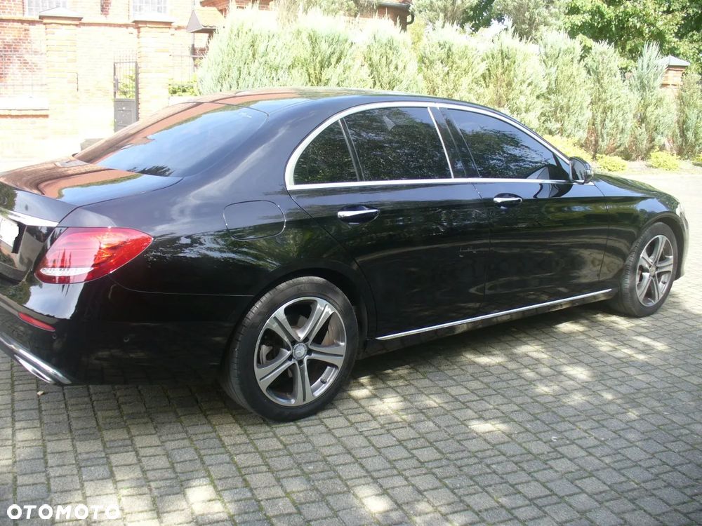 Mercedes-Benz Klasa E 300 9G-TRONIC Avantgarde - 8