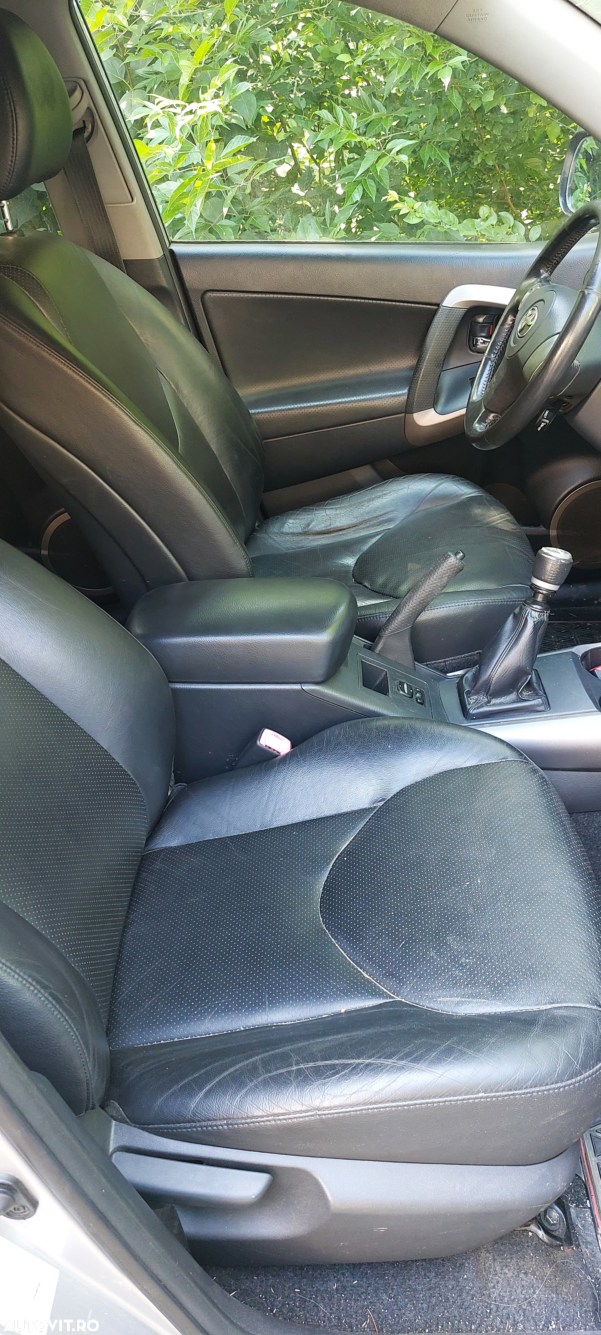 Toyota RAV4 - 9