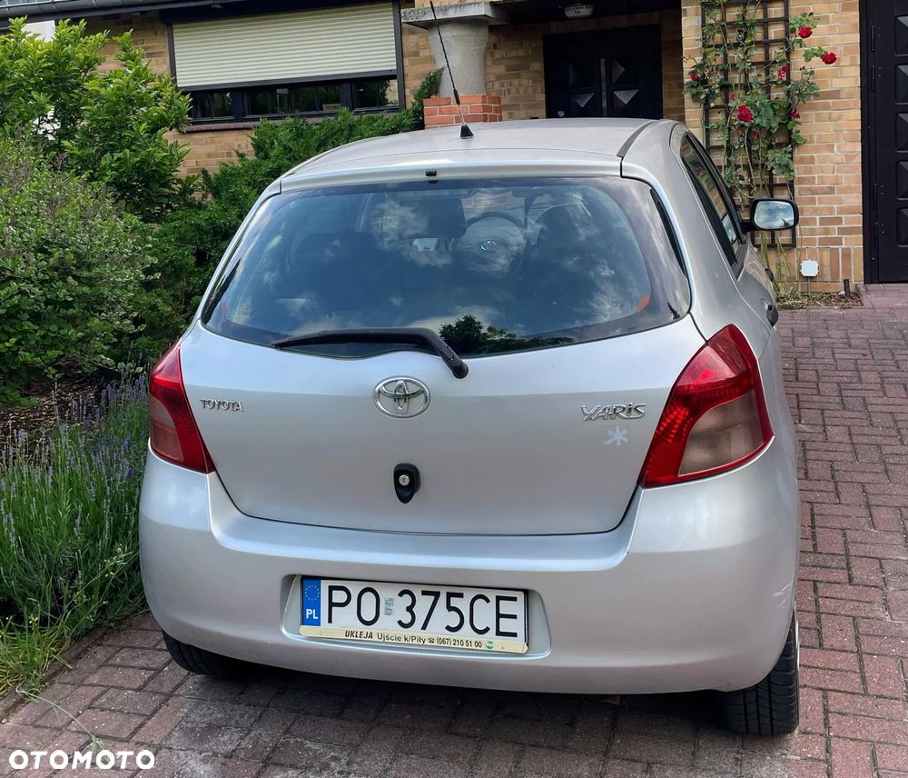 Toyota Yaris 2006 photo 3