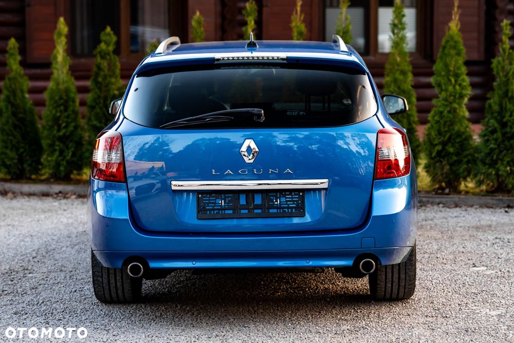 Renault Laguna dCi 180 FAP GT - 11