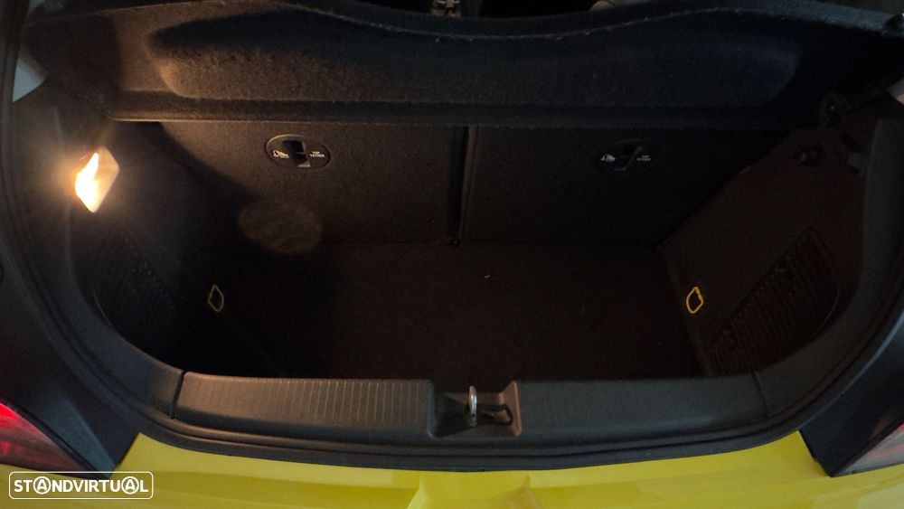 Opel Adam 1.2 Glam - 15