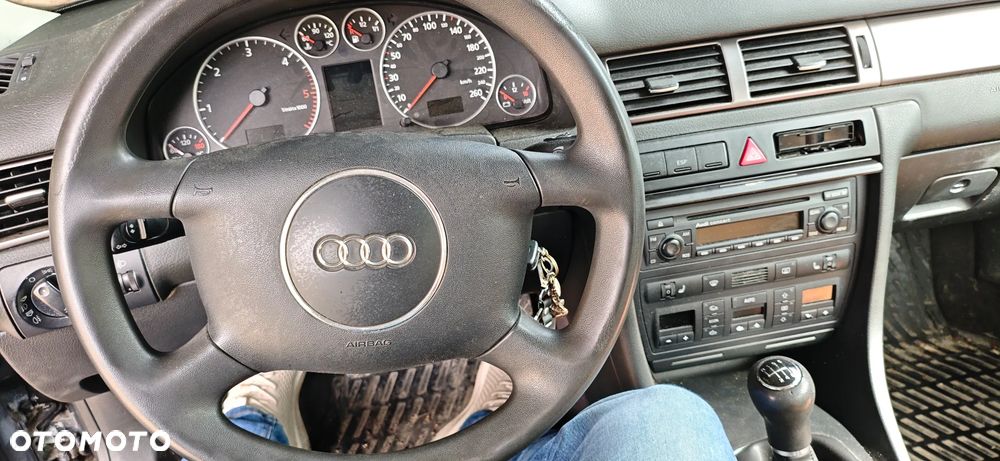Audi A6 Avant - 3