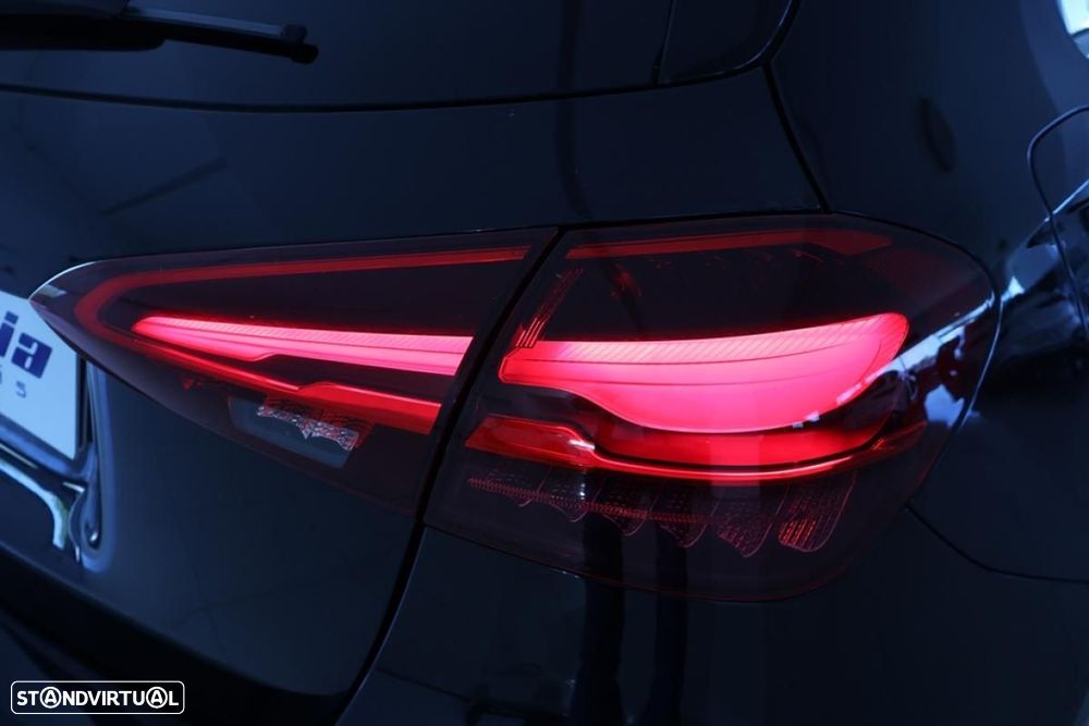 Mercedes-Benz A 250 e 8G-DCT AMG Line Advanced Plus - 10