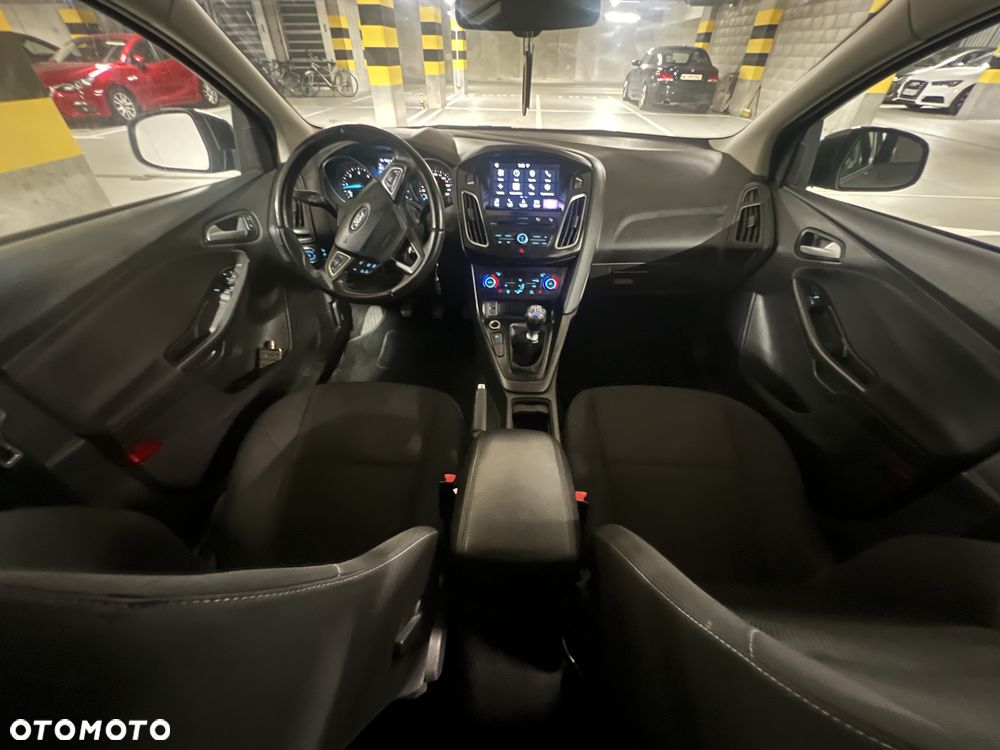 Ford Focus 1.5 TDCi ST-Line - 9