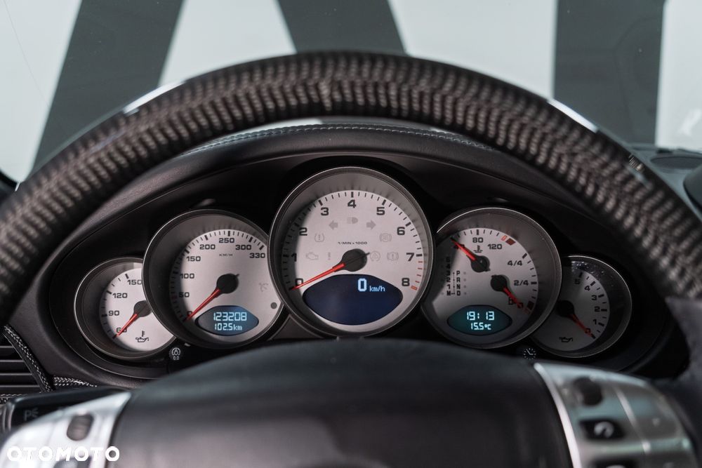 Porsche 911 - 40