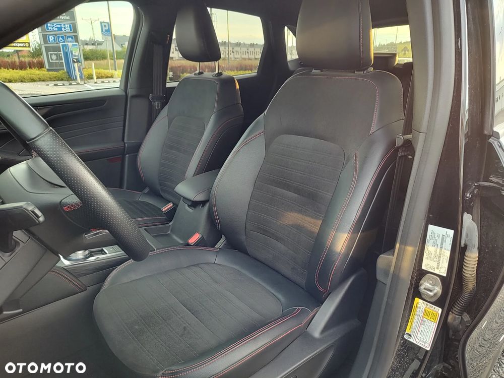 Ford Kuga 2.5P PHEV FWD ST-Line - 12