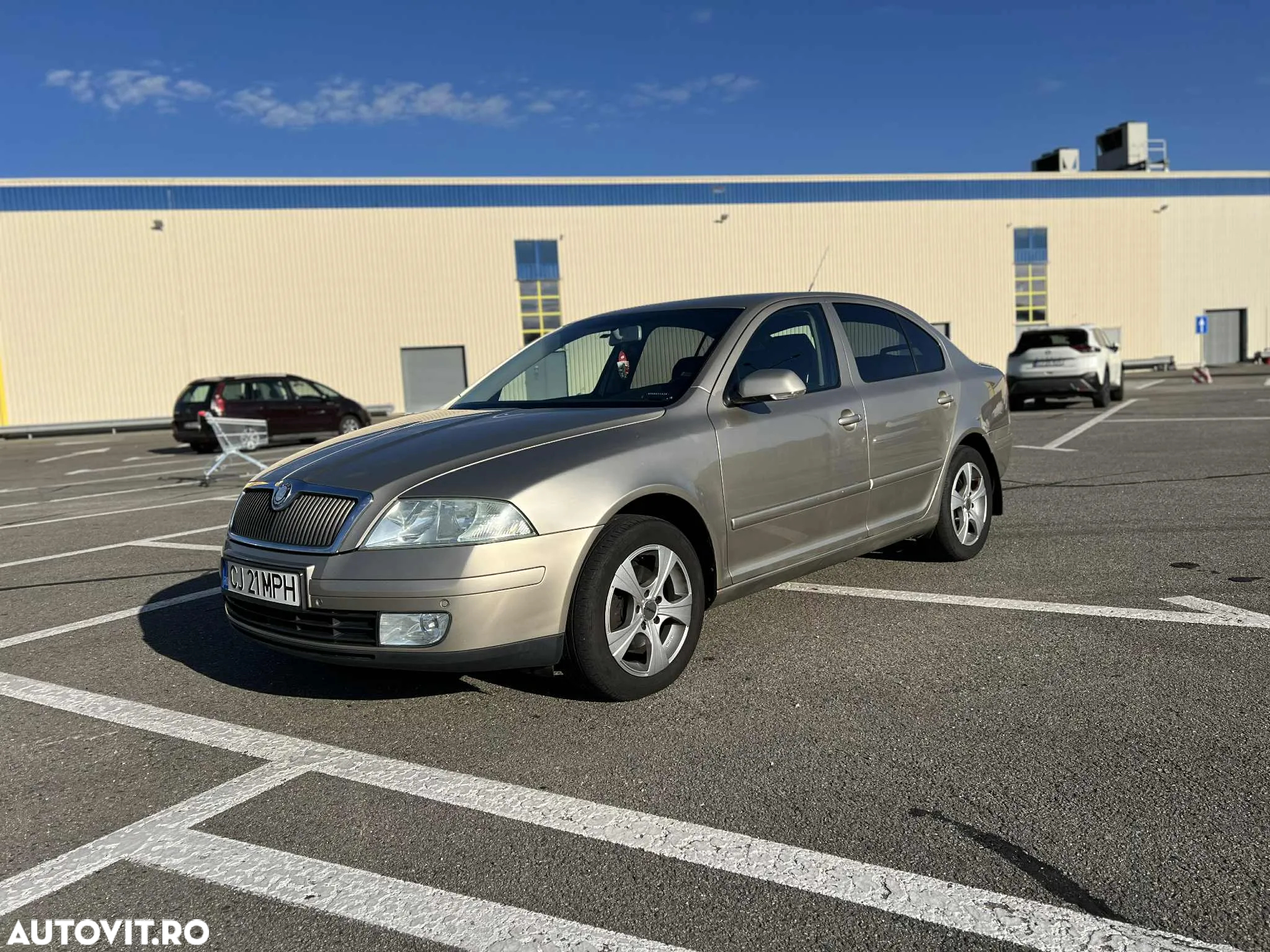 Skoda Octavia 2.0 FSI Trend - 6