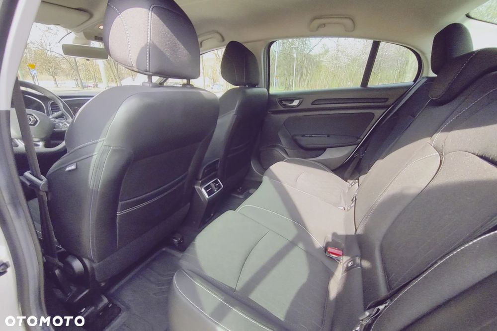 Renault Megane 1.3 TCe FAP Limited - 23