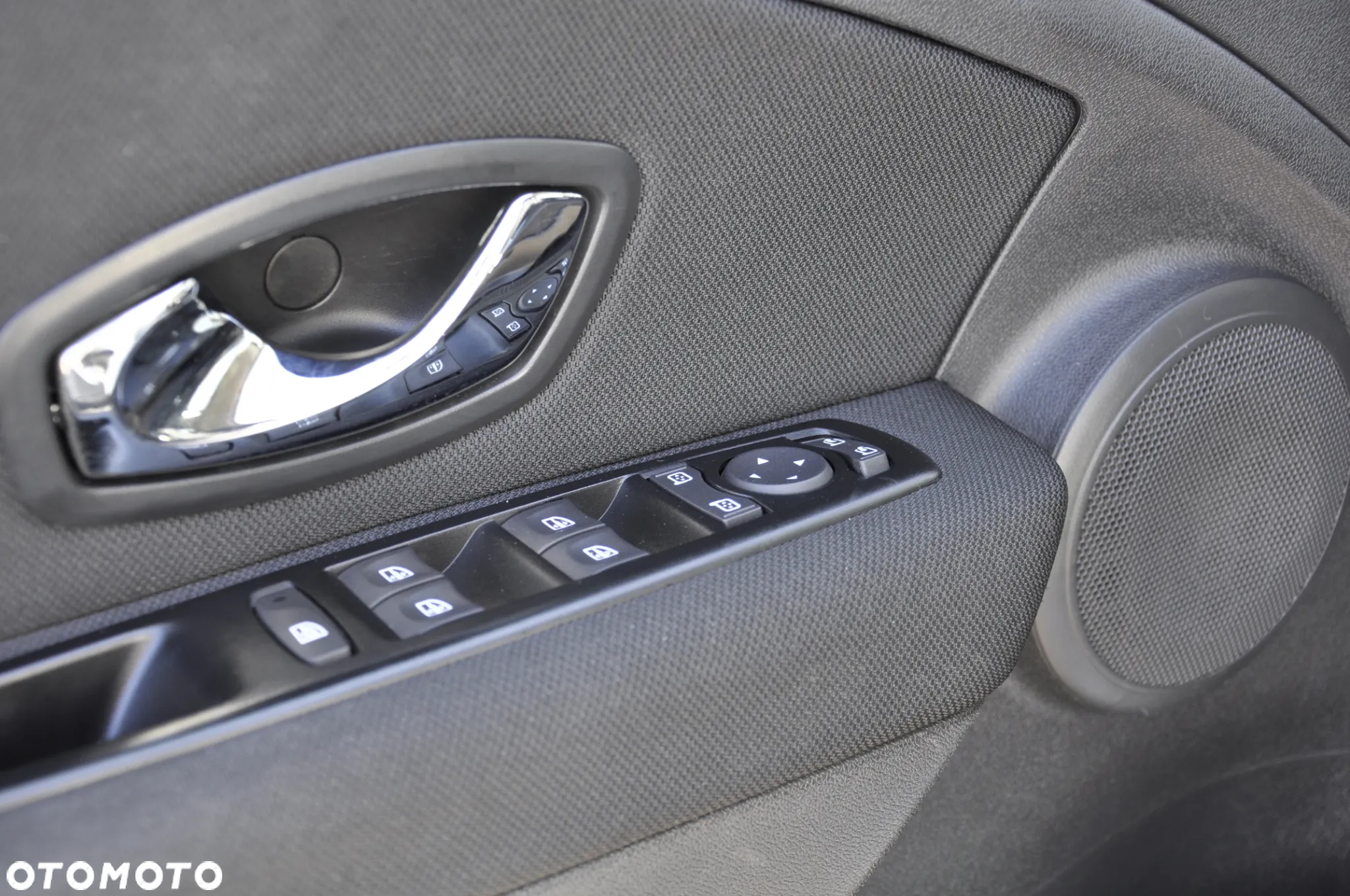 Renault Fluence 1.6 dCi Limited - 12