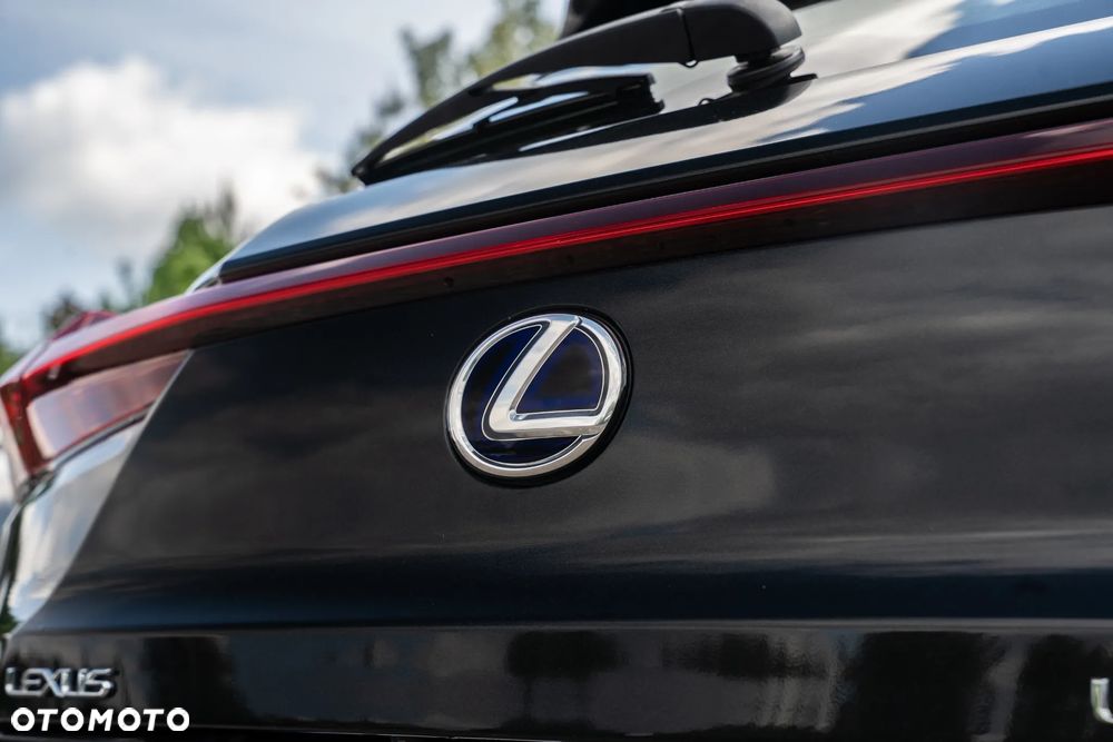 Lexus UX - 8