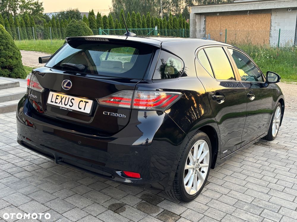 Lexus CT 200h Prestige - 8
