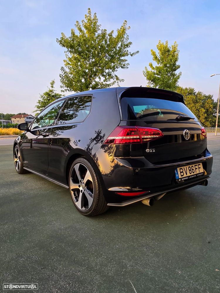 VW Golf 2.0 TSi GTi - 6