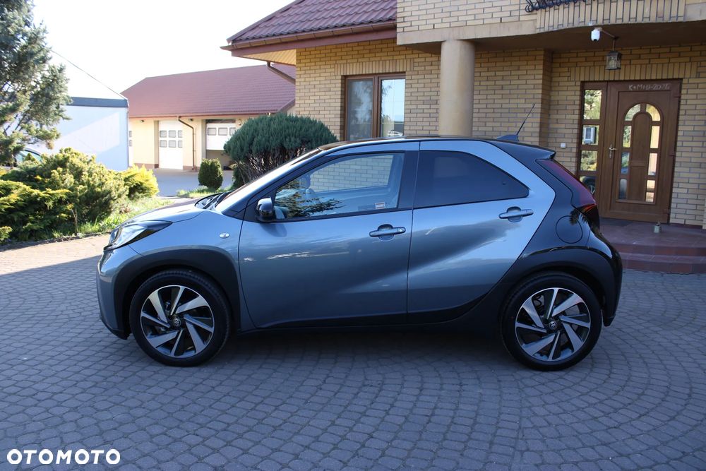 Toyota Aygo X 1.0 VVT-i Executive - 4