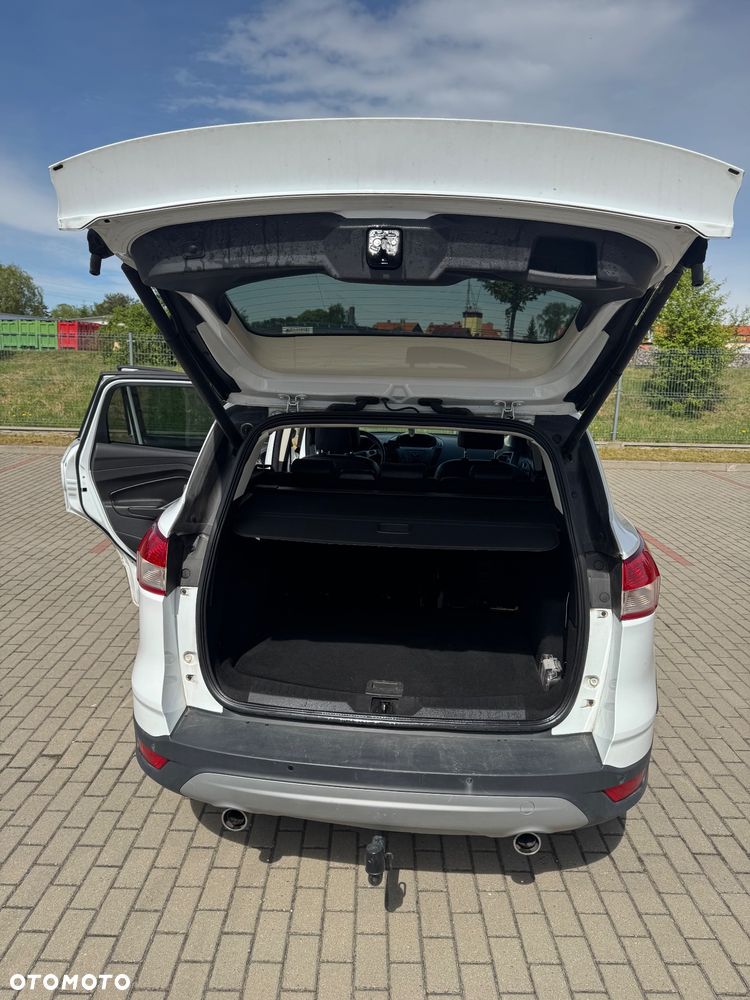 Ford Kuga 2.0 TDCi 2x4 Titanium - 11