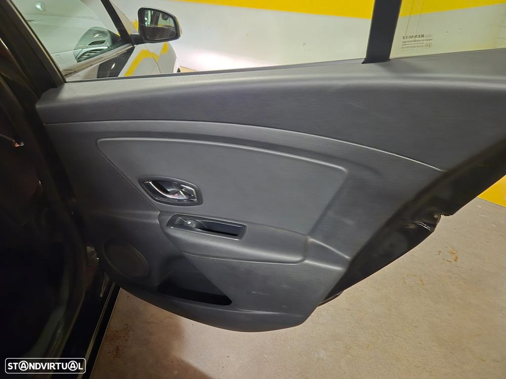 Renault Mégane Sport Tourer ENERGY dCi 110 LIMITED - 28