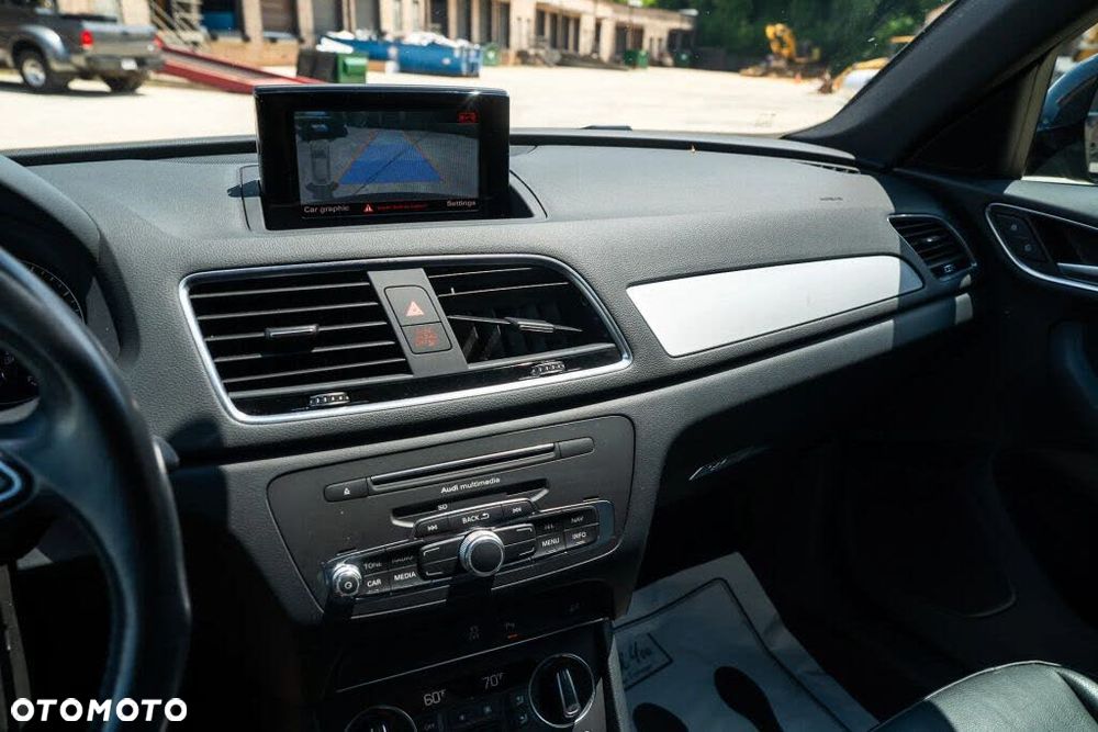 Audi Q3 - 22