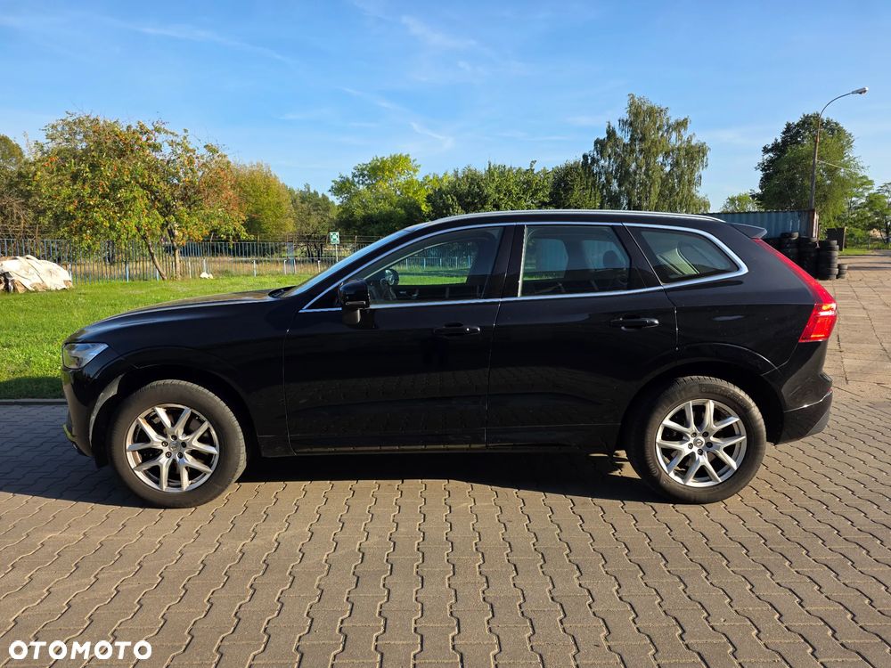 Volvo XC 60 B5 B AWD Momentum - 3